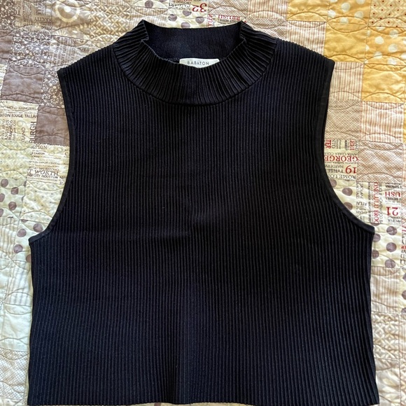 Babaton Tops - Babaton mock neck sculpt knit tank size M